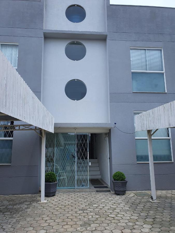 Apto Solar Da Praia Picarras Exterior photo