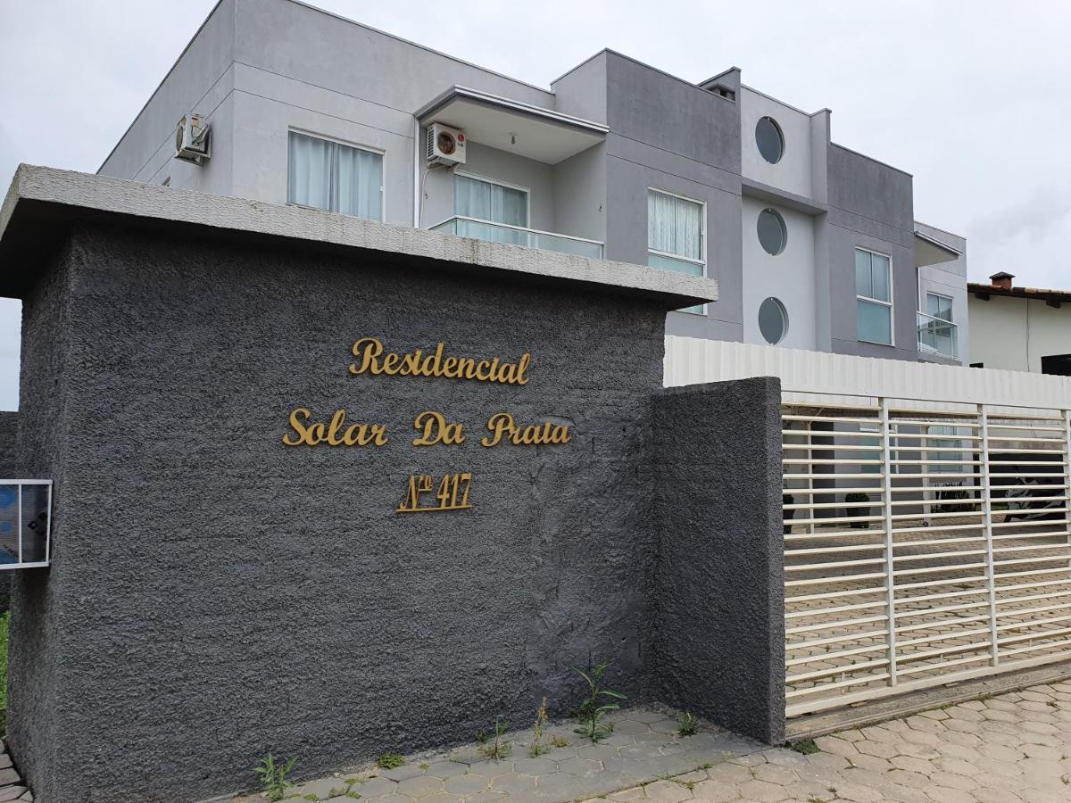 Apto Solar Da Praia Picarras Exterior photo