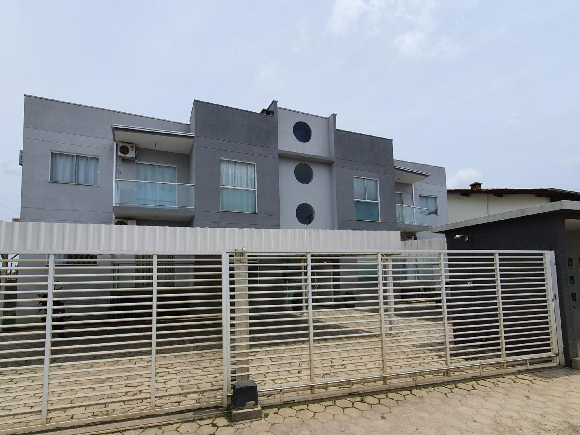 Apto Solar Da Praia Picarras Exterior photo